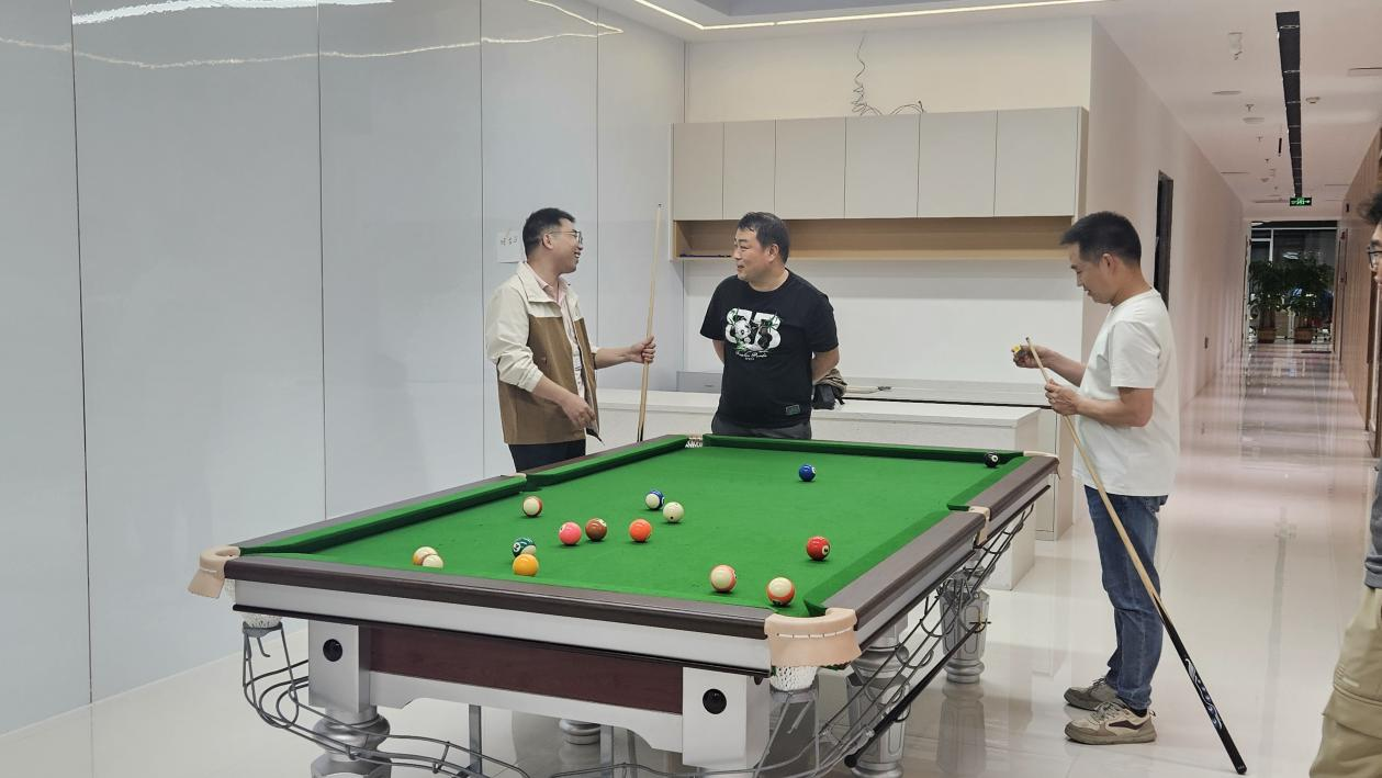 工作之余，來一局桌球可好？